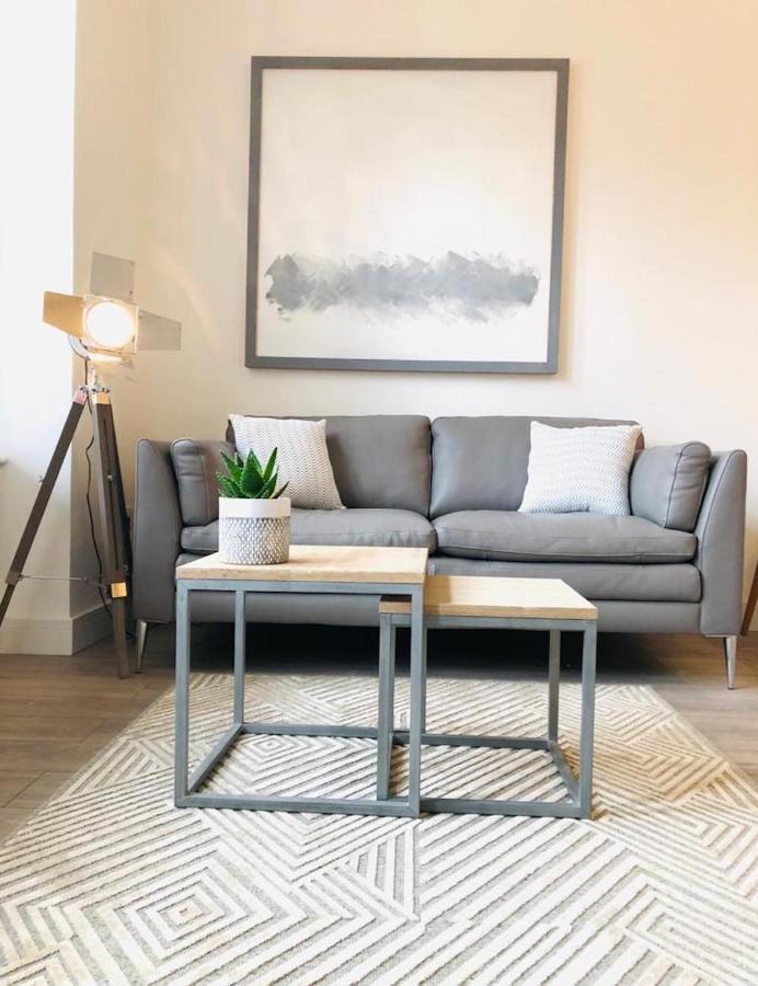 See Our Amazing Score At The Kepties - 5 X Luxurious Serviced Apartments - With Gardens - Fully Equipped - Free Parking - By Orion Short Stays - See Our Other Individual Listings --- This Is For Brand Awareness Only --- Arbroath Luaran gambar